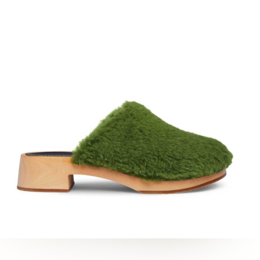 COPY - Barely worn Swedish Hasbeen Green Fluff Clogs 37